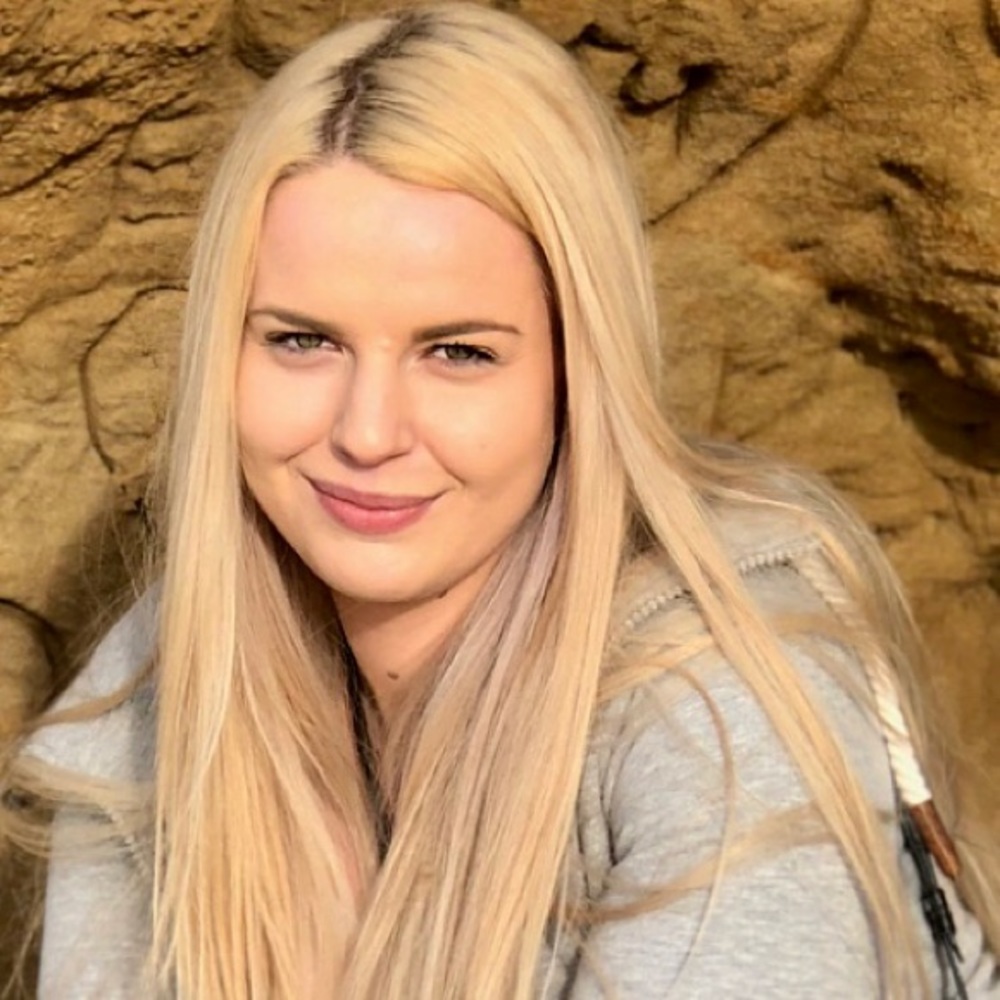 Meet your Posher, Valerie